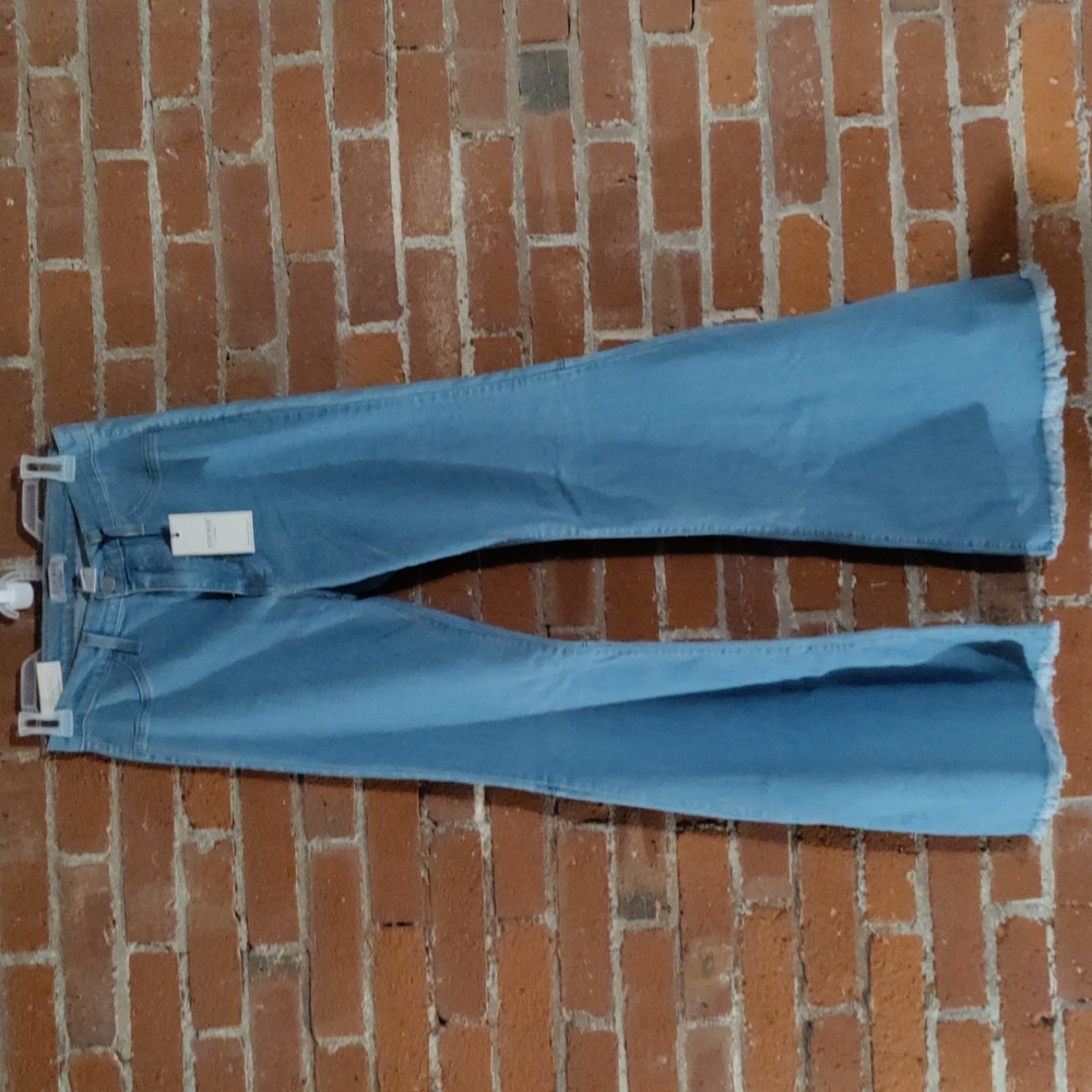 Judy Blue Super Flare Jeans